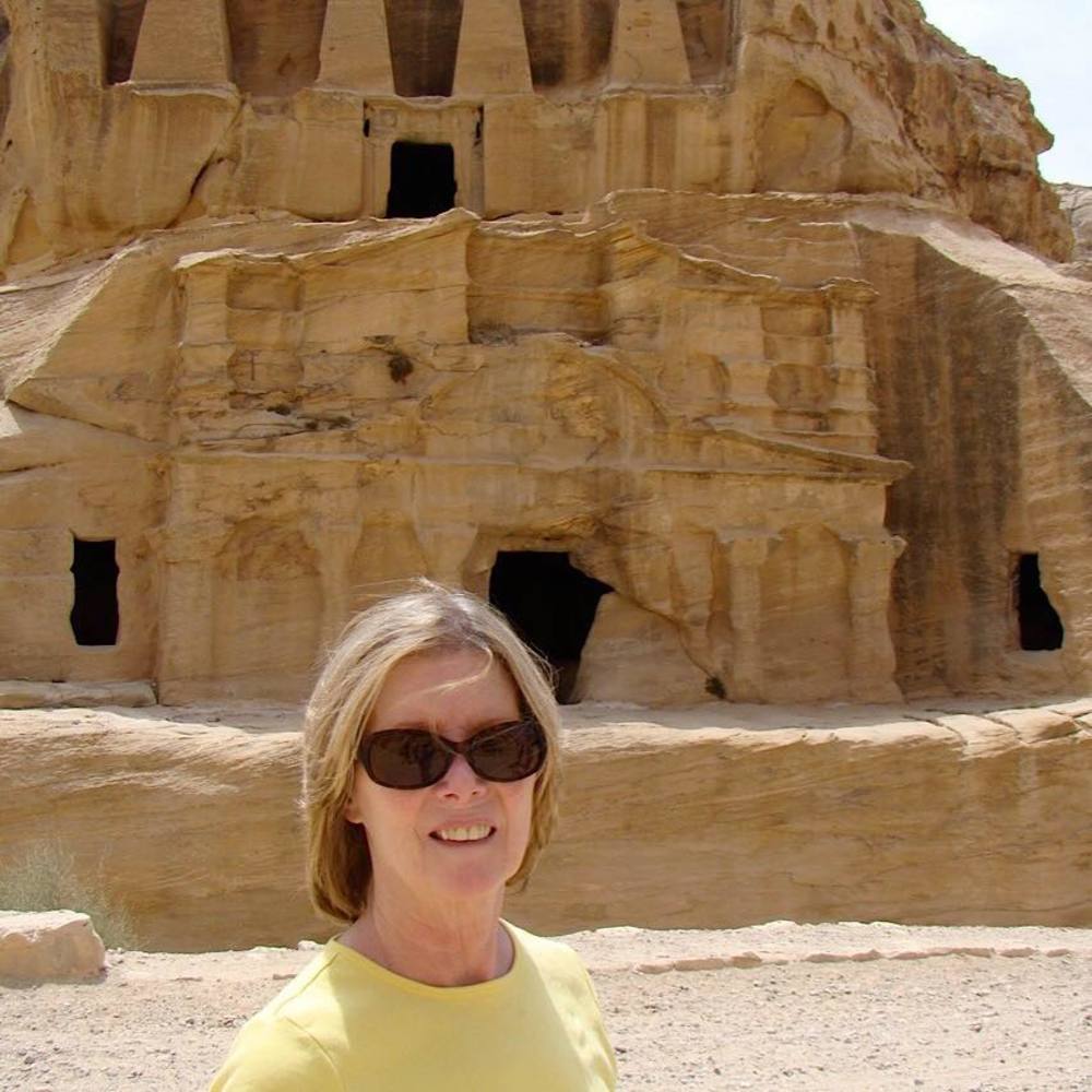 Meet your Posher, Jeanne